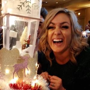 Meet your Posher, Laura